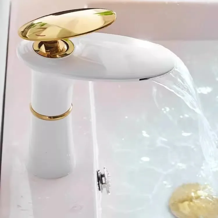 Wasserfall-Waschtischarmatur W – Home Hardware Bathroom Faucets Bewertung und Preis